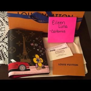 BNWT Vivienne Passport Cover